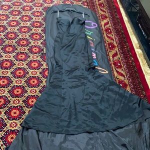 Black strapless gown with train 🖤